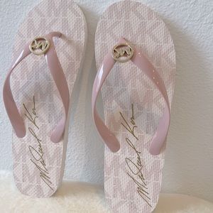 MICHAEL Michael Kors

MK Stripe EVA Flip Flop